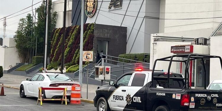 INVESTIGAN MUERTE EN CELDAS DE AEI DE ASALTANTE DETENIDO POR FUERZA CIVIL 1 INVESTIGAN MUERTE EN CELDAS DE AEI DE ASALTANTE DETENIDO POR FUERZA CIVIL
