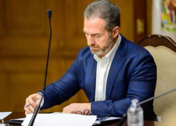 Y TRAS ESCÁNDALO… CANCELA ADRIÁN SU PROPIO CONTRATO CON NEXT ENERGY; SUSPENDEN PAGOS MILLONARIOS ANTE AFECTACIÓN ELECTORAL