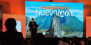 ANUNCIAN APP TURÍSTICA; PRESENTAN SAMUEL Y MARIANA ‘PASAPORTE NL’ PARA APOYAR A VISITANTES EXTRANJEROS DEL MUNDIAL