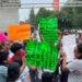 PROTESTAN PUESTEROS CONTRA ADRIÁN EN PALACIO MUNICIPAL; ASEGURAN HABER PAGADO POR PERMISOS Y DENUNCIAN AMENAZAS PARA NO INSTALARSE DURANTE EL MUNDIAL DE FÚTBOL 7 PROTESTAN PUESTEROS CONTRA ADRIÁN EN PALACIO MUNICIPAL; ASEGURAN HABER PAGADO POR PERMISOS Y DENUNCIAN AMENAZAS PARA NO INSTALARSE DURANTE EL MUNDIAL DE FÚTBOL