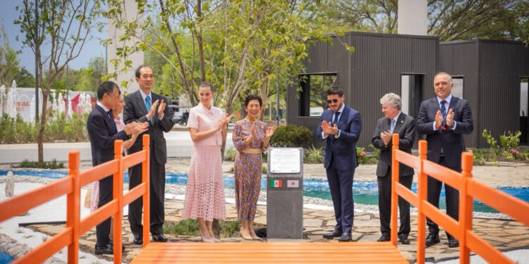 RECIBE SAMUEL A PRINCESA JAPONESA; INAUGURAN JARDÍN NIPÓN EN PARQUE DEL AGUA