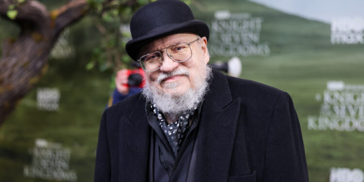 GEORGE R.R. MARTIN ALCANZA UN NUEVO Y PREOCUPANTE RÉCORD CON VIENTOS DE INVIERNO
