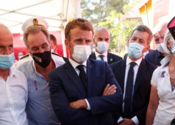 POLÍTICA DE FIRMEZA EN EUROPA: EMMANUEL MACRON PROMETE “TOLERANCIA CERO” CONTRA LOS PIRÓMANOS TRAS DEVASTADORES INCENDIOS EN FRANCIA