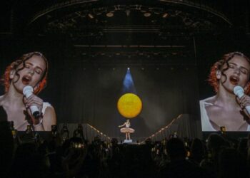 VANGUARDIA POP EN CALIFORNIA: ROSALÍA CONQUISTA SAN DIEGO CON UNA DESLUMBRANTE PRODUCCIÓN MULTIMEDIA DE SU LUX TOUR 2026