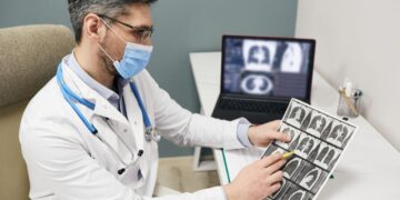 ALERTA SANITARIA INTERNACIONAL: ESPECIALISTAS NOTIFICAN UN INCREMENTO SIGNIFICATIVO DE CASOS DE CÁNCER DE PULMÓN EN PERSONAS SIN ANTECEDENTES DE TABAQUISMO