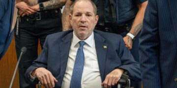 URGENCIA MÉDICA EN NUEVA YORK: HARVEY WEINSTEIN ES HOSPITALIZADO DE EMERGENCIA POR COMPLICACIONES CARDÍACAS Y NEUMONÍA 2 URGENCIA MÉDICA EN NUEVA YORK: HARVEY WEINSTEIN ES HOSPITALIZADO DE EMERGENCIA POR COMPLICACIONES CARDÍACAS Y NEUMONÍA