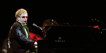 LEYENDA BRITÁNICA EN NEGOCIACIONES: ELTON JOHN PODRÍA REGRESAR A MÉXICO CON UN EMOTIVO CONCIERTO DE DESPEDIDA