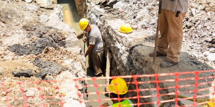 LIMPIA AYD 475 MIL METROS DE DRENAJE SANITARIO 1 LIMPIA AYD 475 MIL METROS DE DRENAJE SANITARIO