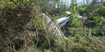 CAE AERONAVE DE AERUS EN PESQUERÍA; RESCATAN A TRES TRIPULANTES; VUELO SALIÓ DE PIEDRAS NEGRAS CON DESTINO A MONTERREY 2 CAE AERONAVE DE AERUS EN PESQUERÍA; RESCATAN A TRES TRIPULANTES; VUELO SALIÓ DE PIEDRAS NEGRAS CON DESTINO A MONTERREY
