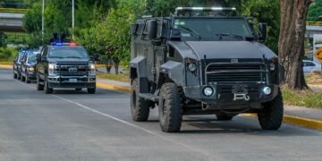 MEDIDA PREVENTIVA ANTE EMERGENCIAS: FUERZAS DE SEGURIDAD DESPLIEGAN SIMULACRO MASIVO CONTRA NARCOBLOQUEOS EN ACCESOS CARRETEROS DE JALISCO