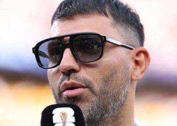 CONSEJOS DE LEYENDA: SERGIO KUN AGÜERO COBIJA AL JUVENIL GILBERTO MORA TRAS SU IRRUPCIÓN MUNDIALISTA CON LA SELECCIÓN MEXICANA