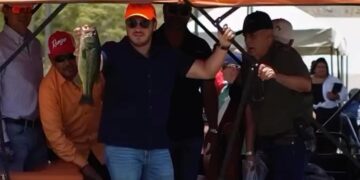 INAUGURA SAMUEL MIRADOR Y CARRETERA DE PRESA LEÓN; DISFRUTAN PESCADORES PRIMER TORNEO DE LOBINA NEGRA EN EL EMBALSE QUE ESTÁ AL 50% DE SU CAPACIDAD 2 INAUGURA SAMUEL MIRADOR Y CARRETERA DE PRESA LEÓN; DISFRUTAN PESCADORES PRIMER TORNEO DE LOBINA NEGRA EN EL EMBALSE QUE ESTÁ AL 50% DE SU CAPACIDAD