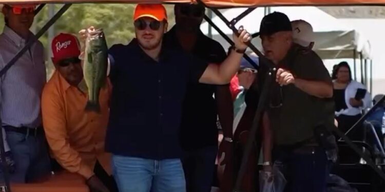 INAUGURA SAMUEL MIRADOR Y CARRETERA DE PRESA LEÓN; DISFRUTAN PESCADORES PRIMER TORNEO DE LOBINA NEGRA EN EL EMBALSE QUE ESTÁ AL 50% DE SU CAPACIDAD 1 INAUGURA SAMUEL MIRADOR Y CARRETERA DE PRESA LEÓN; DISFRUTAN PESCADORES PRIMER TORNEO DE LOBINA NEGRA EN EL EMBALSE QUE ESTÁ AL 50% DE SU CAPACIDAD
