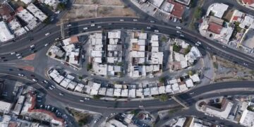 SE AMPARA VECINO DE ROTONDA DE LAS CASAS POR PRESUNTO DESPOJO DEL MUNICIPIO 2 SE AMPARA VECINO DE ROTONDA DE LAS CASAS POR PRESUNTO DESPOJO DEL MUNICIPIO