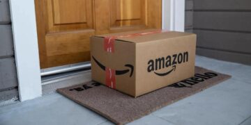 EMERGENCIA MÉDICA EN CALIFORNIA: NIÑA ES MORDIDA POR UNA SERPIENTE OCULTA BAJO UN PAQUETE DE AMAZON 2 EMERGENCIA MÉDICA EN CALIFORNIA: NIÑA ES MORDIDA POR UNA SERPIENTE OCULTA BAJO UN PAQUETE DE AMAZON