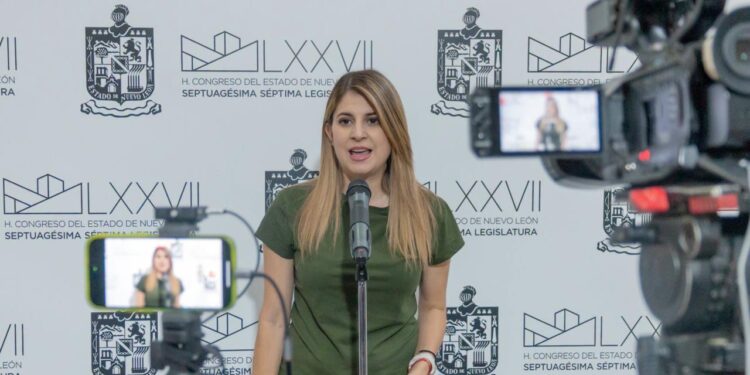 PIDE MELISSA PEÑA AUDITORÍA EXCEPCIONAL A TRIÁNGULO DEL NORTE; CUESTIONA DIPUTADA QUE MIJES CRITIQUE OBRAS ESTATALES MIENTRAS DEJA PROYECTO INCONCLUSO Y A ESCOBEDO LLENO DE BACHES