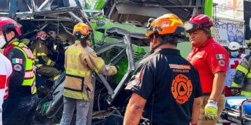 PIERDE UNA PIERNA CHOFER DE RUTA 1; INVESTIGA FISCALÍA POSIBLE FALLA EN AUTOBÚS DE TRANSPAÍS