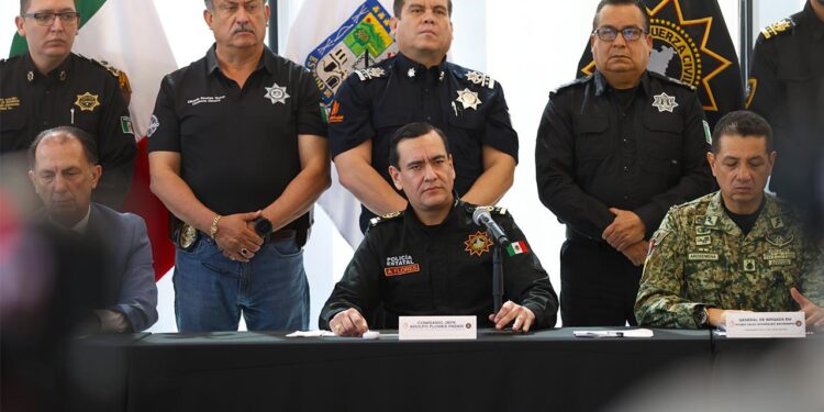 INSTALA FUERZA CIVIL PUNTOS DE COMANDO MÓVILES EN CARRETERAS; REFUERZAN SEGURIDAD POR PERIODO VACACIONAL 1 INSTALA FUERZA CIVIL PUNTOS DE COMANDO MÓVILES EN CARRETERAS; REFUERZAN SEGURIDAD POR PERIODO VACACIONAL