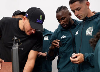 REGRESA EL TRI LOS ROLEX REGALADOS POR INFLUENCER TRAS POLÉMICA CON FIFA