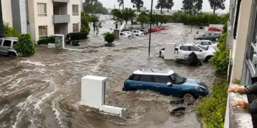 DESBORDA PLANTA TRATADORA; INUNDA COLONIA Y ARRASTRA VEHÍCULOS EN PUEBLA 3 DESBORDA PLANTA TRATADORA; INUNDA COLONIA Y ARRASTRA VEHÍCULOS EN PUEBLA