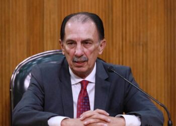 LE SACA FISCAL LA VUELTA A ‘EL TITÁN’; EVADE JAVIER FLORES HABLAR SOBRE LIBERACIÓN DE PRESUNTO LÍDER HUACHICOLERO