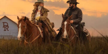 YELLOWSTONE ACELERA EL DESARROLLO DE LA TEMPORADA 2 DE RANCHO DUTTON TRAS CAMBIOS EN LA PRODUCCIÓN 3 YELLOWSTONE ACELERA EL DESARROLLO DE LA TEMPORADA 2 DE RANCHO DUTTON TRAS CAMBIOS EN LA PRODUCCIÓN