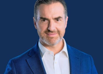 SE REGISTRA ADRIÁN ‘EN LO OSCURITO’ PARA SER CANDIDATO… ¡DEL PAN!; CONTRADICE PRIÍSTA DISCURSO DEL LÍDER NACIONAL ALBIAZUL