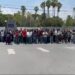 EVACÚAN A 130 EMPLEADOS DE CALL CENTER POR INCENDIO EN ESTACIONAMIENTO; SE QUEMA CAMIONETA EN TELEPERFORMANCE