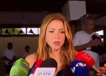 COMPROMISO TRAS LA TRAGEDIA: SHAKIRA VIAJA A COLOMBIA PARA LIDERAR LA RECONSTRUCCIÓN EDUCATIVA EN EL CHOCÓ LUEGO DEL DEVASTADOR TERREMOTO 2 COMPROMISO TRAS LA TRAGEDIA: SHAKIRA VIAJA A COLOMBIA PARA LIDERAR LA RECONSTRUCCIÓN EDUCATIVA EN EL CHOCÓ LUEGO DEL DEVASTADOR TERREMOTO