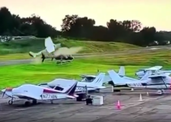 MUERE PILOTO AL CHOCAR AVIONETA CONTRA HELICÓPTERO POLICIAL EN PENSILVANIA