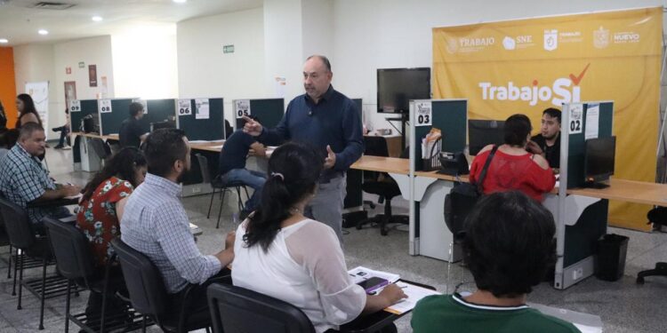 ARRANCA MARTES DE CONTRATACIÓN EN PABELLÓN CIUDADANO; REGISTRA ALTA AFLUENCIA OFERTA LABORAL ESTATAL 1 ARRANCA MARTES DE CONTRATACIÓN EN PABELLÓN CIUDADANO; REGISTRA ALTA AFLUENCIA OFERTA LABORAL ESTATAL