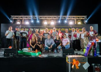 GRADÚAN A 20 ADULTOS MAYORES Y CELEBRAN A MÁS DE MIL 500 EN SALINAS VICTORIA