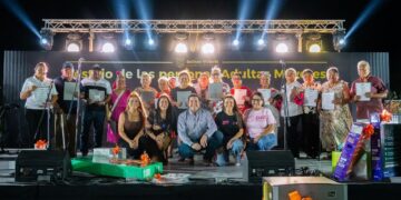 GRADÚAN A 20 ADULTOS MAYORES Y CELEBRAN A MÁS DE MIL 500 EN SALINAS VICTORIA 2 GRADÚAN A 20 ADULTOS MAYORES Y CELEBRAN A MÁS DE MIL 500 EN SALINAS VICTORIA