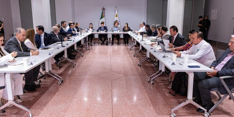 INVERTIRÁN NL Y CFE CASI 10 MIL MDP PARA REFORZAR RED ELÉCTRICA 1 INVERTIRÁN NL Y CFE CASI 10 MIL MDP PARA REFORZAR RED ELÉCTRICA