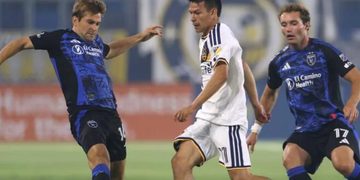 VICTORIA EN EL CALICLÁSICO: EL ‘CHUCKY’ LOZANO DEBUTA COMO TITULAR EN CASA Y JOSEPH PAINTSIL LE DA TRES PUNTOS CLAVE AL LA GALAXY CON DIEZ HOMBRES