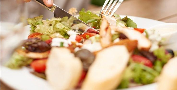 INVESTIGACIÓN EN SALUD Y NUTRICIÓN: INTERVALOS PROLONGADOS ENTRE COMIDAS SE ASOCIAN CON MAYOR RIESGO DE ENFERMEDADES CRÓNICAS 1 INVESTIGACIÓN EN SALUD Y NUTRICIÓN: INTERVALOS PROLONGADOS ENTRE COMIDAS SE ASOCIAN CON MAYOR RIESGO DE ENFERMEDADES CRÓNICAS