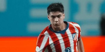 INCERTIDUMBRE EN EL FÚTBOL EUROPEO: LA UEFA DESTACA A OBED VARGAS EN CHAMPIONS LEAGUE PERO EL ATLÉTICO DE MADRID BUSCA SU SALIDA 2 INCERTIDUMBRE EN EL FÚTBOL EUROPEO: LA UEFA DESTACA A OBED VARGAS EN CHAMPIONS LEAGUE PERO EL ATLÉTICO DE MADRID BUSCA SU SALIDA