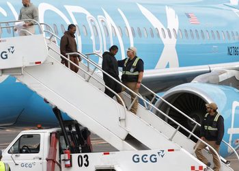 POLÍTICA MIGRATORIA EN ESTADOS UNIDOS: GOBIERNO ACELERA DEPORTACIONES A HAITÍ Y ENVÍA SEGUNDO VUELO TRAS LA CANCELACIÓN DEL TPS