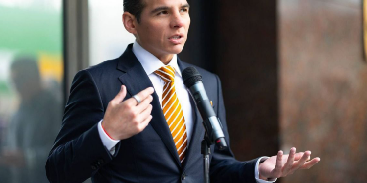 LLAMA MIGUEL FLORES A OPOSICIÓN A RECAPACITAR; INSISTE EN DIÁLOGO POR PRESUPUESTO 1 img 8368