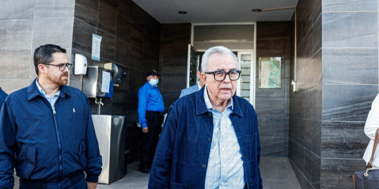 REGRESA RUBÉN ROCHA A GUBERNATURA DE SINALOA TRAS MÁS DE 100 DÍAS DE LICENCIA