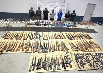 DECOMISAN ARSENAL DE 210 ARMAS EN SABINAS HIDALGO; VENÍA DE EU A MONTERREY