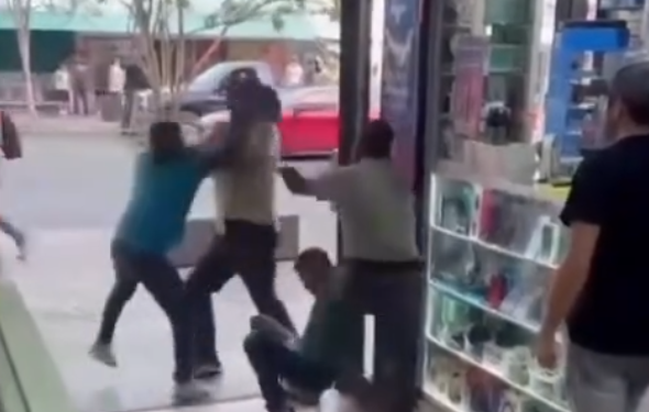 CAPTAN PELEA EN PLAZA DE LA TECNOLOGÍA DE MONTERREY