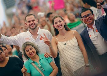 ENTREGAN 2 MIL 500 TARJETAS DE AYUDAMOS A LAS MUJERES; INCLUYEN TRANSPORTE GRATUITO