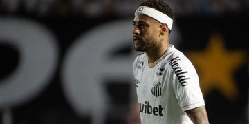 NEYMAR SUFRE LESIÓN MUSCULAR Y SE PERDERÁ LA ELIMINATORIA DE COPA SUDAMERICANA CON EL SANTOS