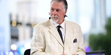 MURIÓ A LOS 70 AÑOS BARRY MELROSE, LEYENDA, ENTRENADOR Y VOZ EMBLEMÁTICA DE LA NHL