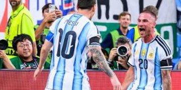 ALEXIS MAC ALLISTER RESPALDA A LIONEL MESSI EN LA LUCHA POR EL BALÓN DE ORO 2 ALEXIS MAC ALLISTER RESPALDA A LIONEL MESSI EN LA LUCHA POR EL BALÓN DE ORO