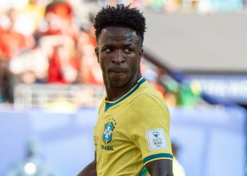 VINÍCIUS JÚNIOR Y RAPHINHA BRILLAN EN EL TRIUNFO DE BRASIL SOBRE AUSTRALIA EN UN DUELO MARCADO POR UNA INTENSA GRESCA