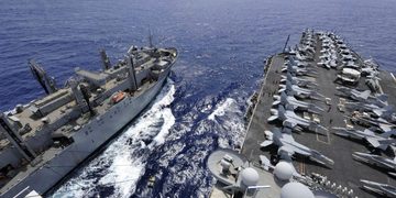 DOS AVIADORES SE EYECTAN Y SEIS MARINEROS RESULTAN HERIDOS EN UN ACCIDENTE A BORDO DE UN PORTAAVIONES DE ESTADOS UNIDOS 2 DOS AVIADORES SE EYECTAN Y SEIS MARINEROS RESULTAN HERIDOS EN UN ACCIDENTE A BORDO DE UN PORTAAVIONES DE ESTADOS UNIDOS
