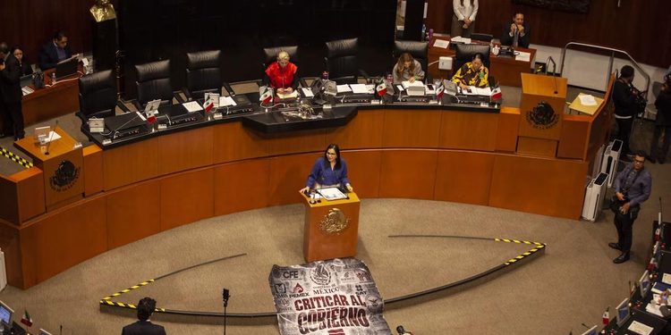 APRUEBA SENADO ‘LEY ANTIMEMES’; OPOSICIÓN ADVIERTE RIESGO DE CENSURA 1 APRUEBA SENADO ‘LEY ANTIMEMES’; OPOSICIÓN ADVIERTE RIESGO DE CENSURA