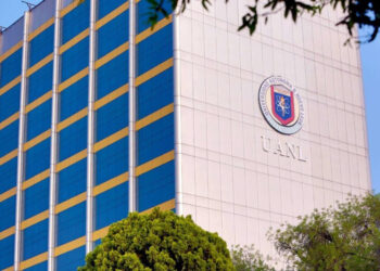 ACUSAN MORENISTAS INJERENCIA DE SAMUEL EN UANL; EXIGEN RESPETAR AUTONOMÍA Y FRENAR ‘IMPOSICIONES’